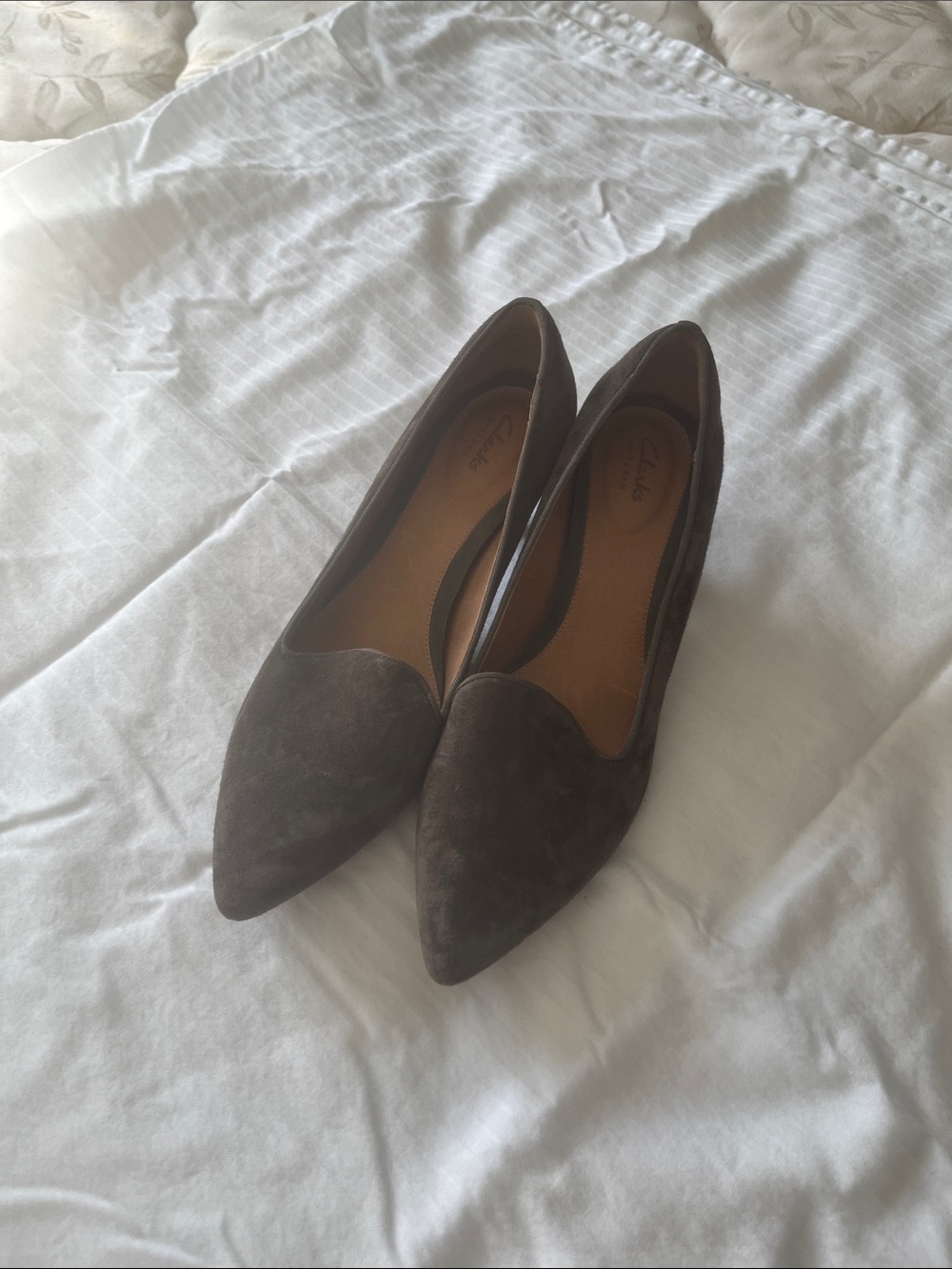 Clarks Women's Pointed Toe Suede Flats in Brown